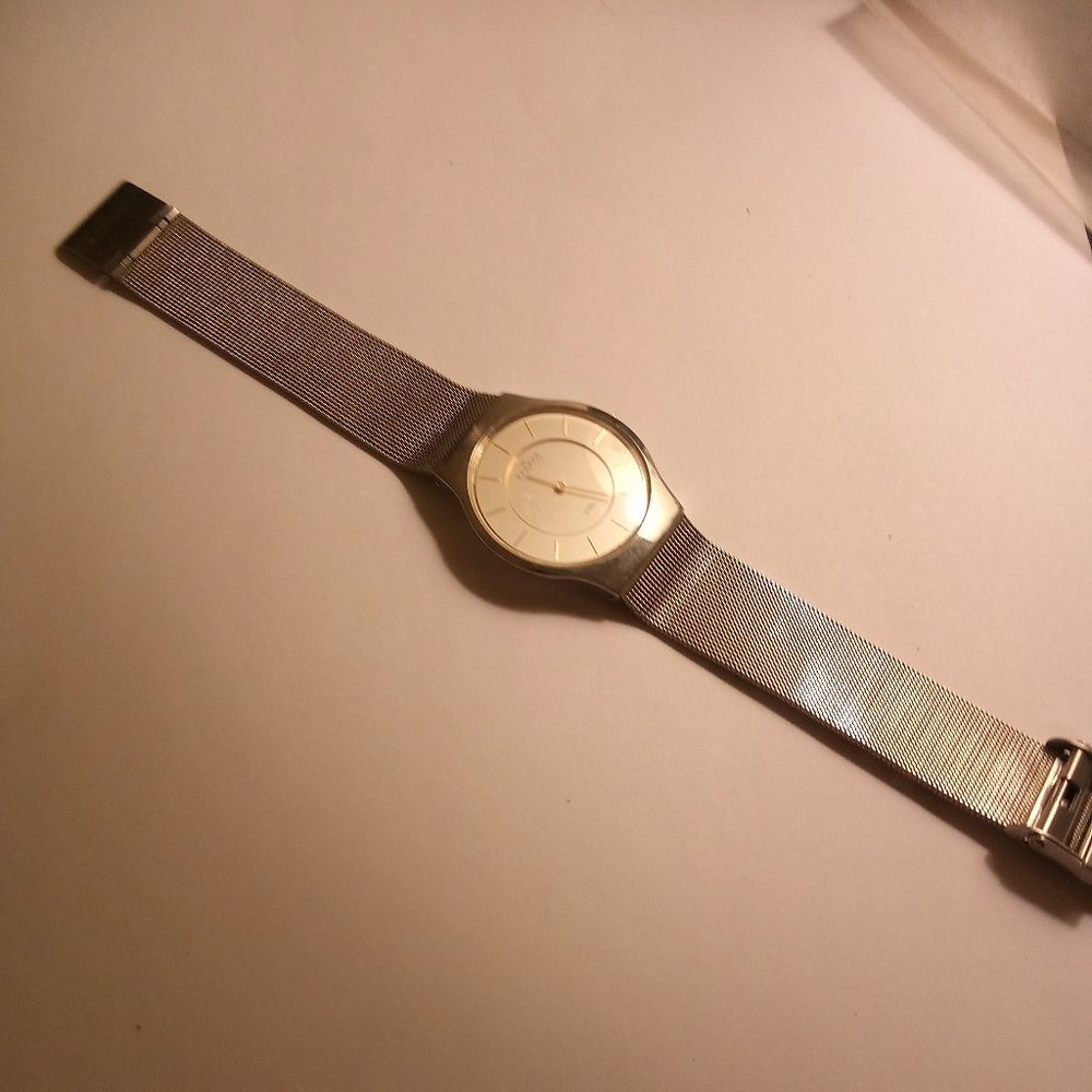 Skagen Denmark 233 LGSC  Used - Picture 2 of 6